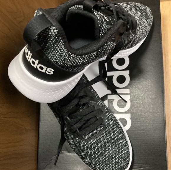 Adidas Running new shoes unisex - Picture 3 of 4